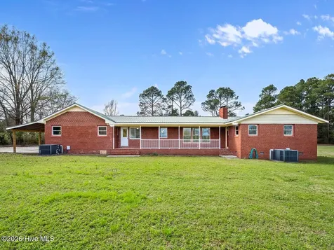 293 Old Chinquapin Road Beulaville NC 28518