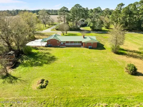 293 Old Chinquapin Road Beulaville NC 28518