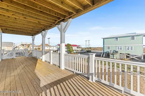 1826 N New River Drive Surf City NC 28445