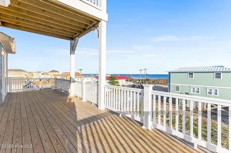 1826 N New River Drive Surf City NC 28445