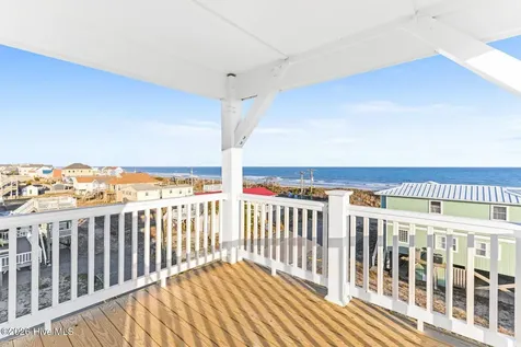 1826 N New River Drive Surf City NC 28445