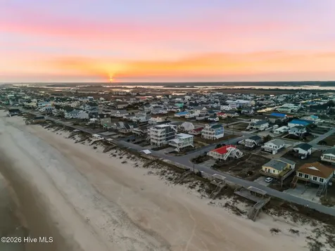 1826 N New River Drive Surf City NC 28445
