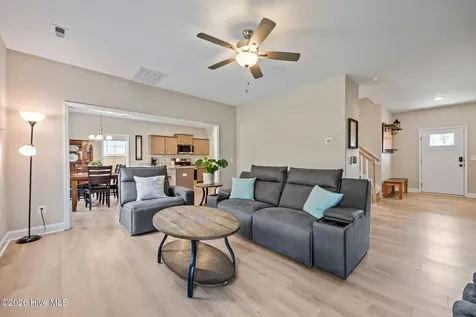 823 Cooke Drive Hubert NC 28539