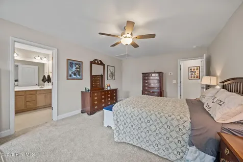 823 Cooke Drive Hubert NC 28539