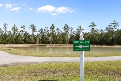 823 Cooke Drive Hubert NC 28539
