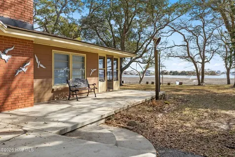 101 Causeway Drive Ocean Isle Beach NC 28469