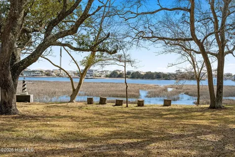 101 Causeway Drive Ocean Isle Beach NC 28469