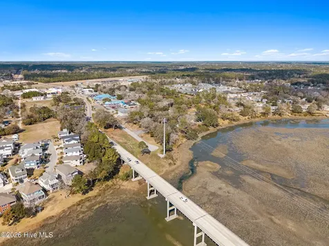 101 Causeway Drive Ocean Isle Beach NC 28469