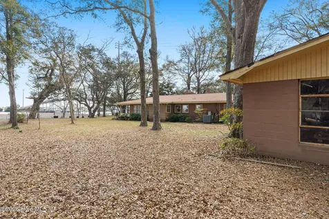 101 Causeway Drive Ocean Isle Beach NC 28469