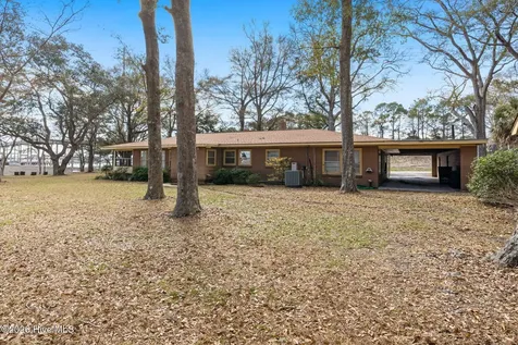 101 Causeway Drive Ocean Isle Beach NC 28469