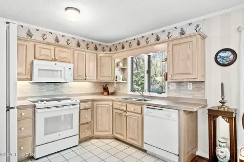 515 Shoreline Drive E Sunset Beach NC 28468