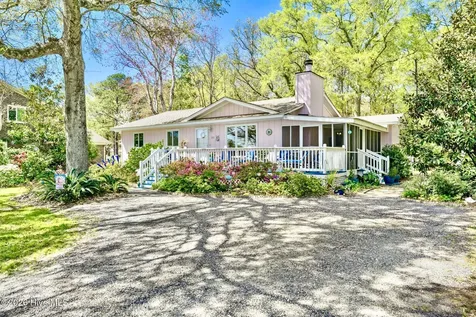 515 Shoreline Drive E Sunset Beach NC 28468
