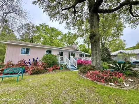 515 Shoreline Drive E Sunset Beach NC 28468