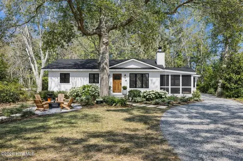 515 Shoreline Drive E Sunset Beach NC 28468