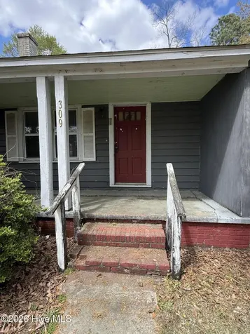 309 E Roseboro Street Roseboro NC 28382
