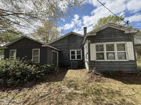 309 E Roseboro Street Roseboro NC 28382