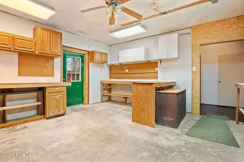 201 N Wilmington Street Richlands NC 28574