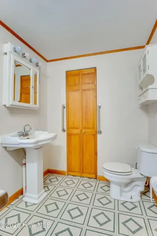 201 N Wilmington Street Richlands NC 28574