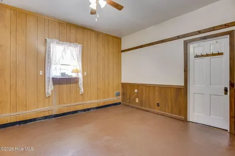 201 N Wilmington Street Richlands NC 28574
