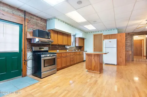 201 N Wilmington Street Richlands NC 28574