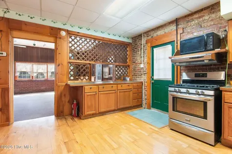 201 N Wilmington Street Richlands NC 28574