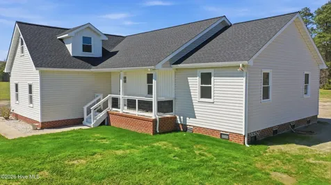 147 Cason Point Road Knotts Island NC 27950