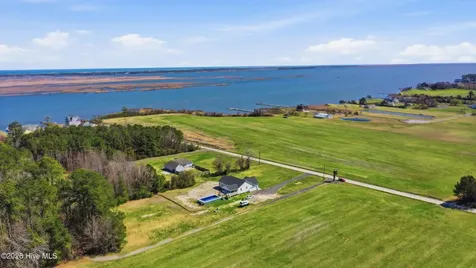 147 Cason Point Road Knotts Island NC 27950