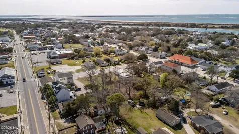 309 Pollock Street Beaufort NC 28516