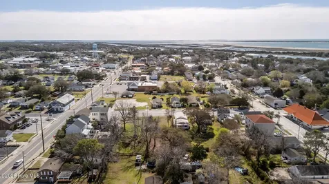 309 Pollock Street Beaufort NC 28516