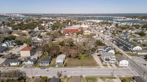 309 Pollock Street Beaufort NC 28516