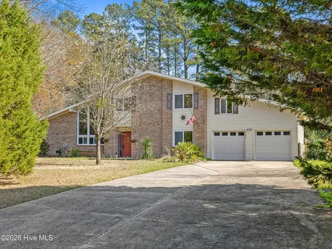 2200 Colony Plaza Jacksonville NC 28546