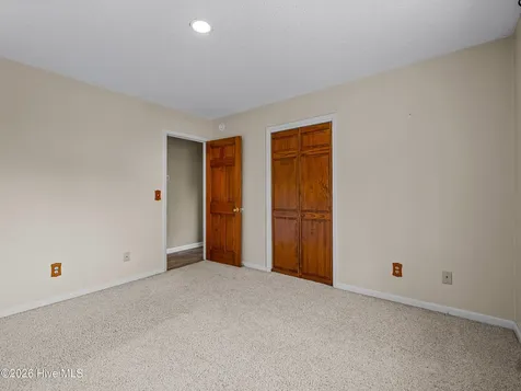 2200 Colony Plaza Jacksonville NC 28546
