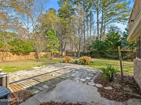 2200 Colony Plaza Jacksonville NC 28546