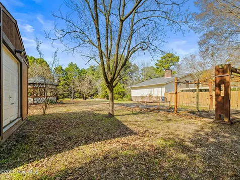 2200 Colony Plaza Jacksonville NC 28546