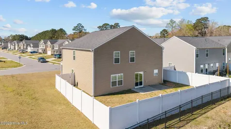 1917 Rolling Meadows Drive Greenville NC 27858