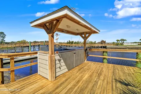 5400 E Yacht Drive Oak Island NC 28465