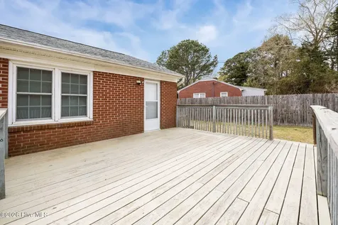 2609 Crockett Drive Greenville NC 27858
