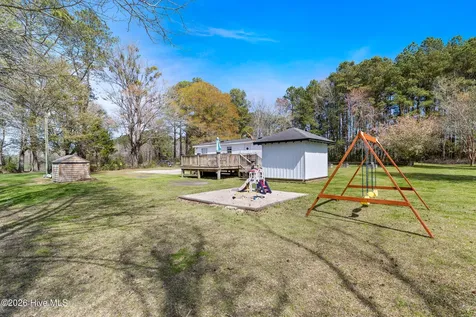 5525 Cox Road NW Ash NC 28420