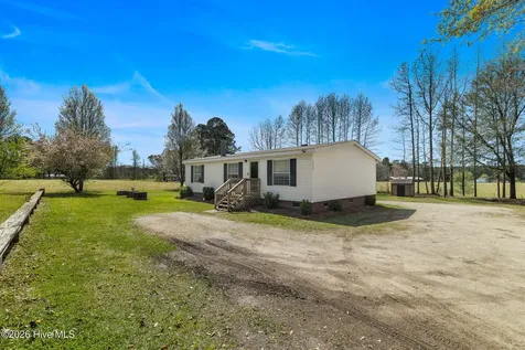 5525 Cox Road NW Ash NC 28420