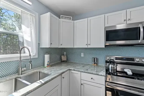 558 Mission Road Southport NC 28461