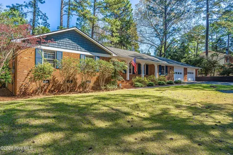 204 Haldane Drive Southern Pines NC 28387