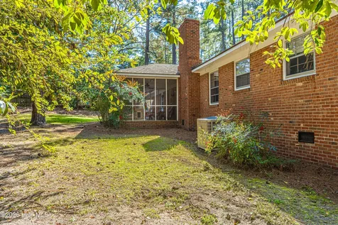 204 Haldane Drive Southern Pines NC 28387