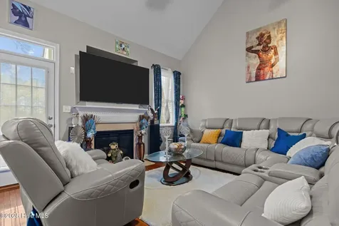 55 London Way Spring Lake NC 28390