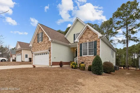55 London Way Spring Lake NC 28390