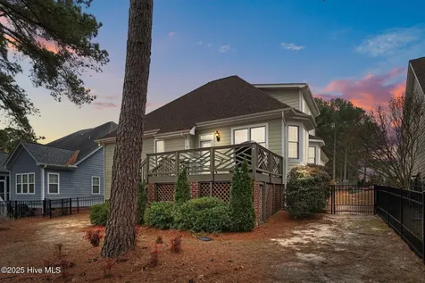 55 London Way Spring Lake NC 28390