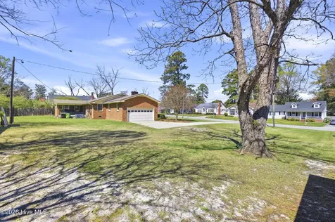 118 E Wyche Street Whiteville NC 28472
