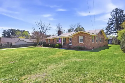 118 E Wyche Street Whiteville NC 28472