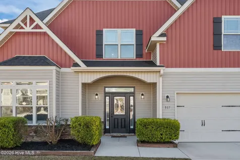 317 Bear Run Maple Hill NC 28454
