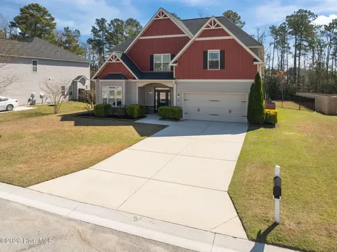 317 Bear Run Maple Hill NC 28454