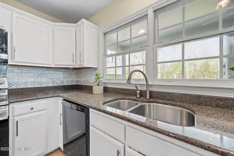 1316 Fairbanks Court Jacksonville NC 28546